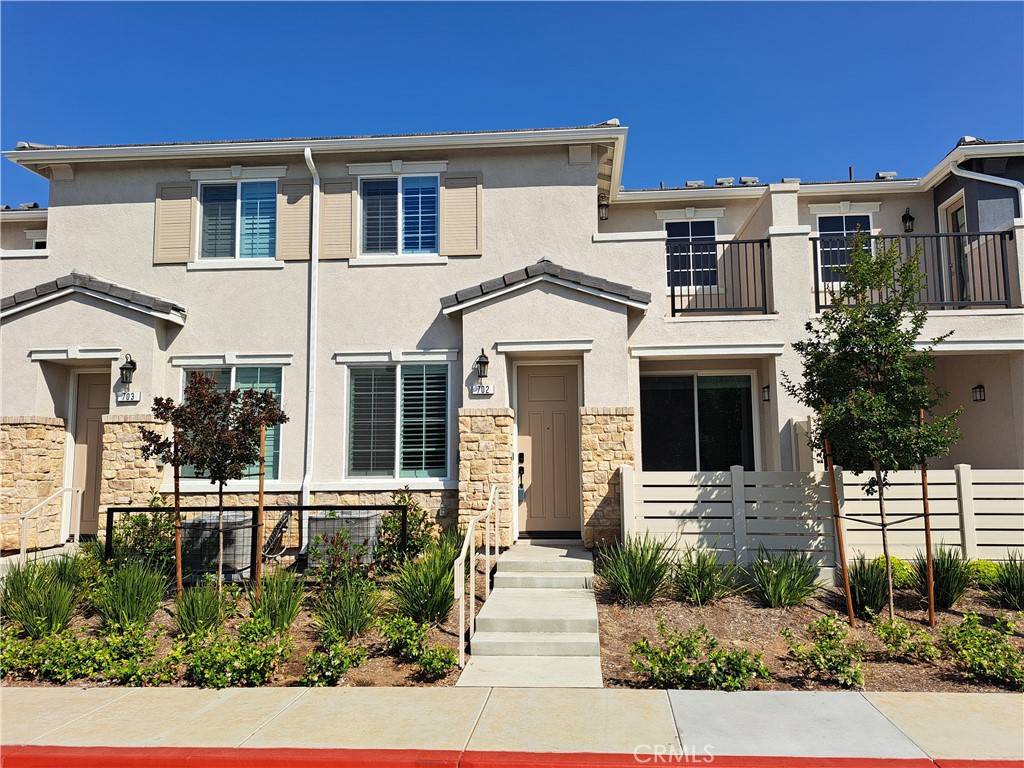Murrieta, CA 92562,41978 Ornella