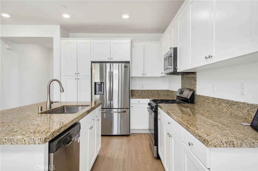 Eastvale, CA 92880,13946 Blossom WAY