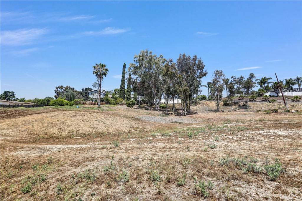 Vista, CA 92081,1776 Sunset DR