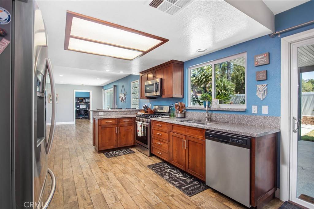 530 Paso Del Norte Escondido, CA 92026
