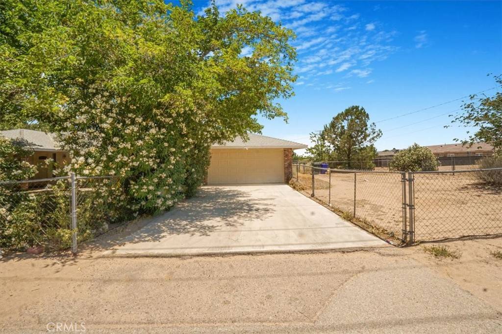 Victorville, CA 92392,14719 Luna RD