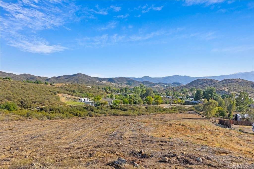 Wildomar, CA 92595,33590 Hayfield