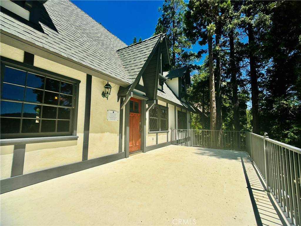 Lake Arrowhead, CA 92352,349 Golf Course RD