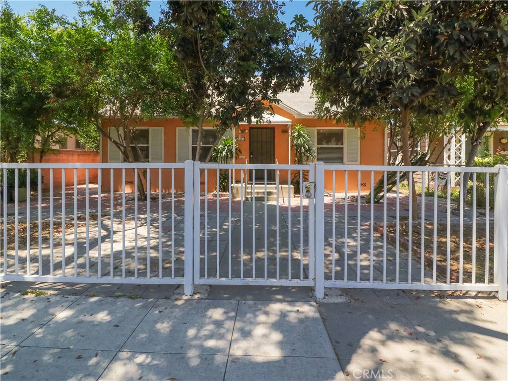 Long Beach, CA 90805,5863 Linden AVE