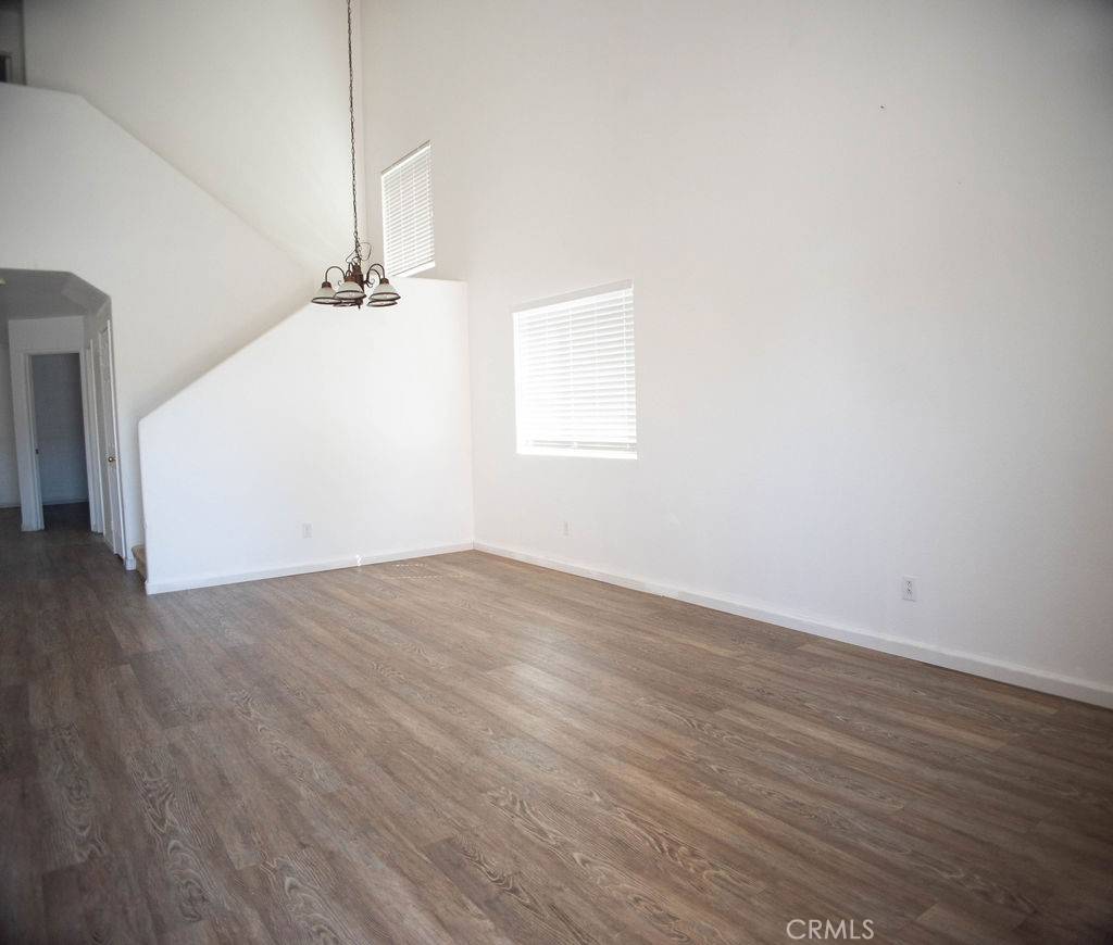 Menifee, CA 92587,29104 Escalante RD