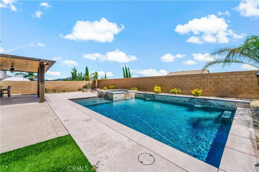 Murrieta, CA 92563,35646 Summerholly LN