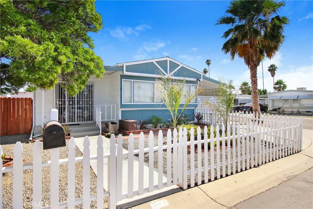Hemet, CA 92543,851 San Rafael DR