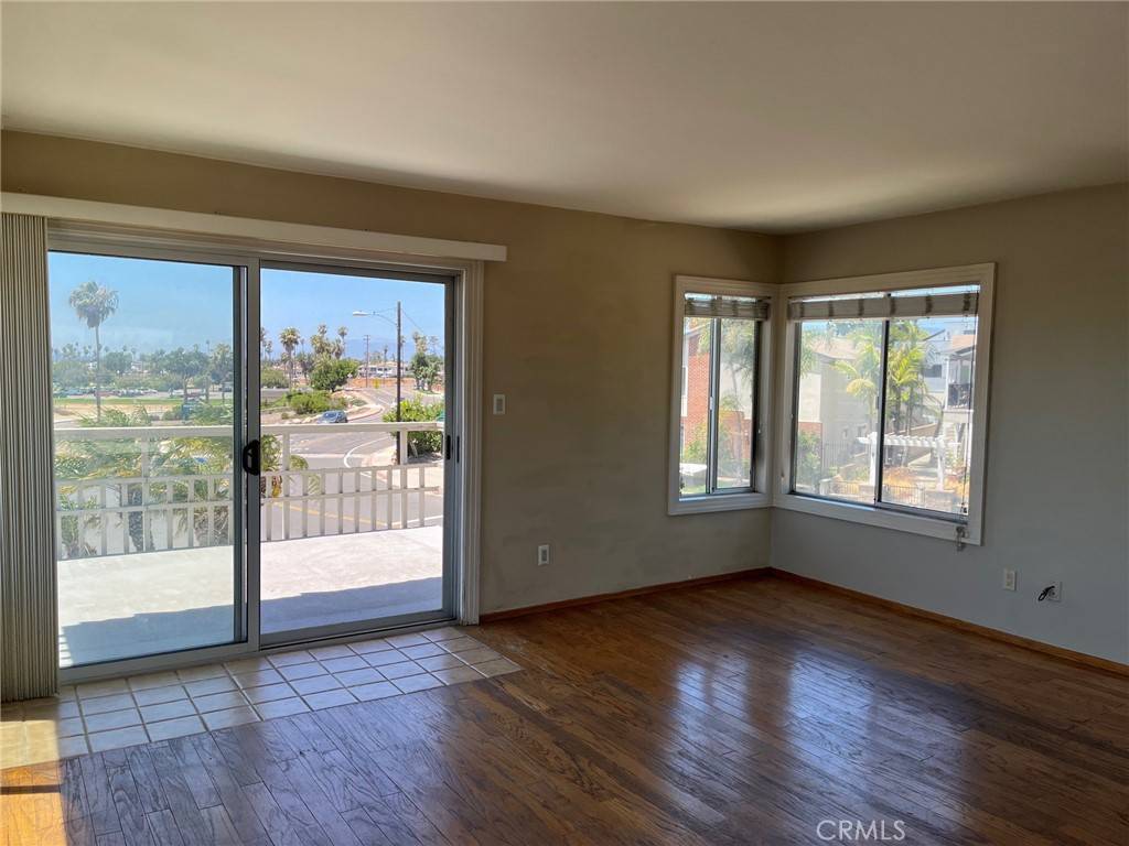 San Diego, CA 92109,3833 Lamont ST #2G