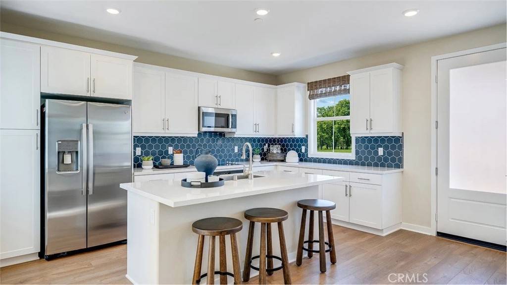 Ontario, CA 91762,2561 E Hyde Paseo