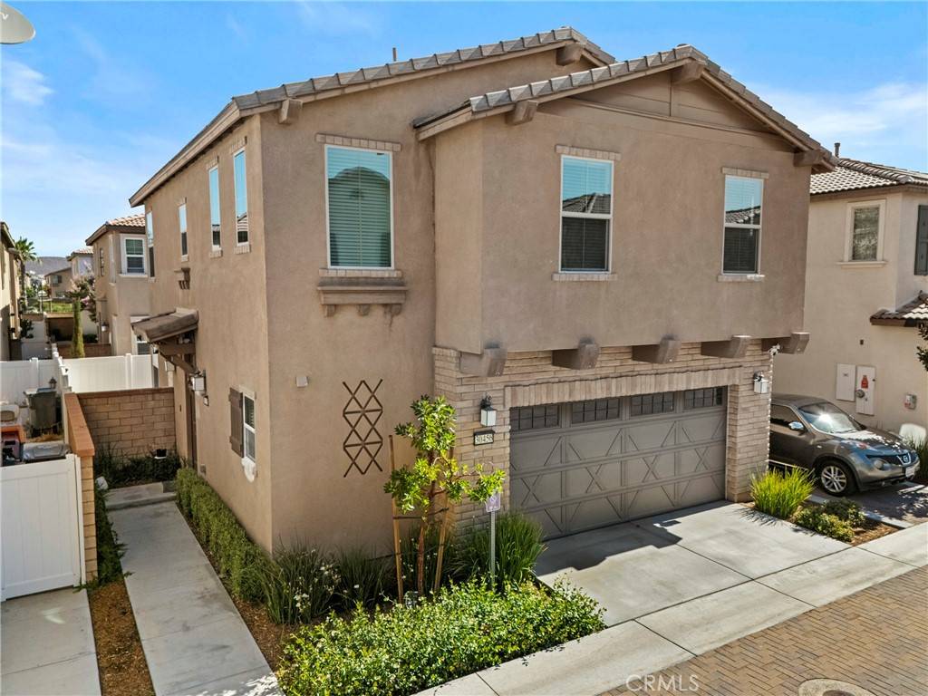 Menifee, CA 92584,30456 Village Knoll DR