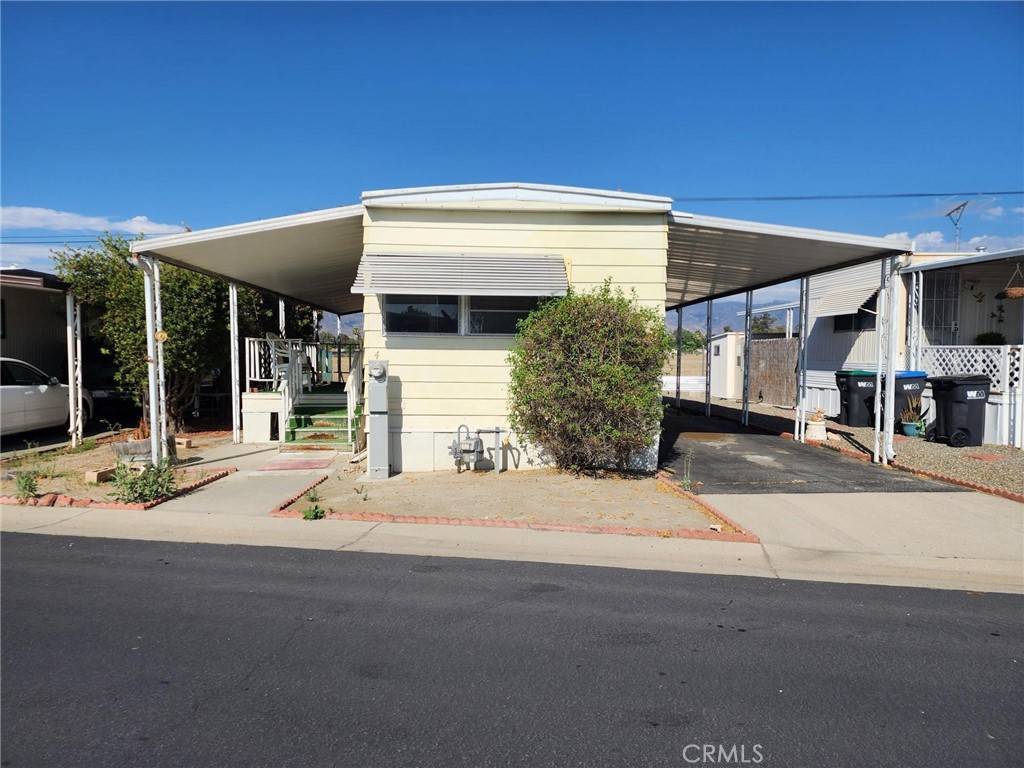 Hemet, CA 92544,43601 State Highway 74 Sp#4