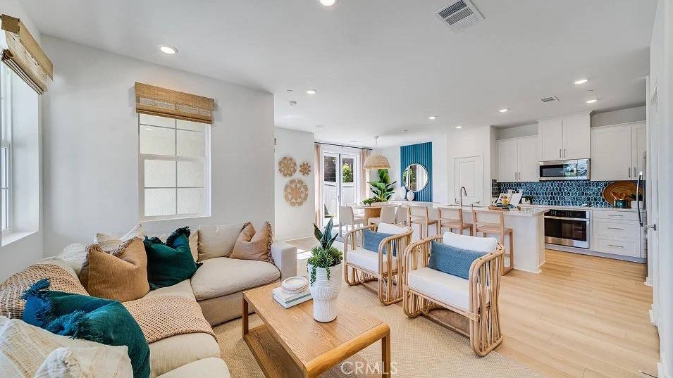 Rancho Cucamonga, CA 91730,8327 Gabrielino CT