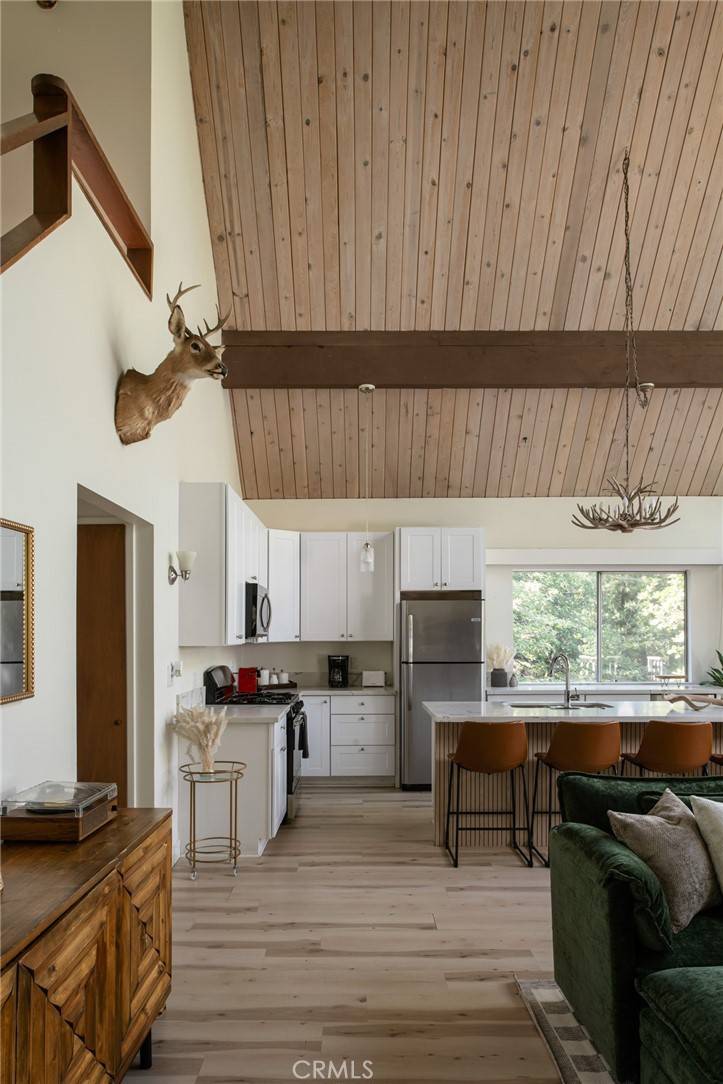 Lake Arrowhead, CA 92352,27984 St Bernard LN