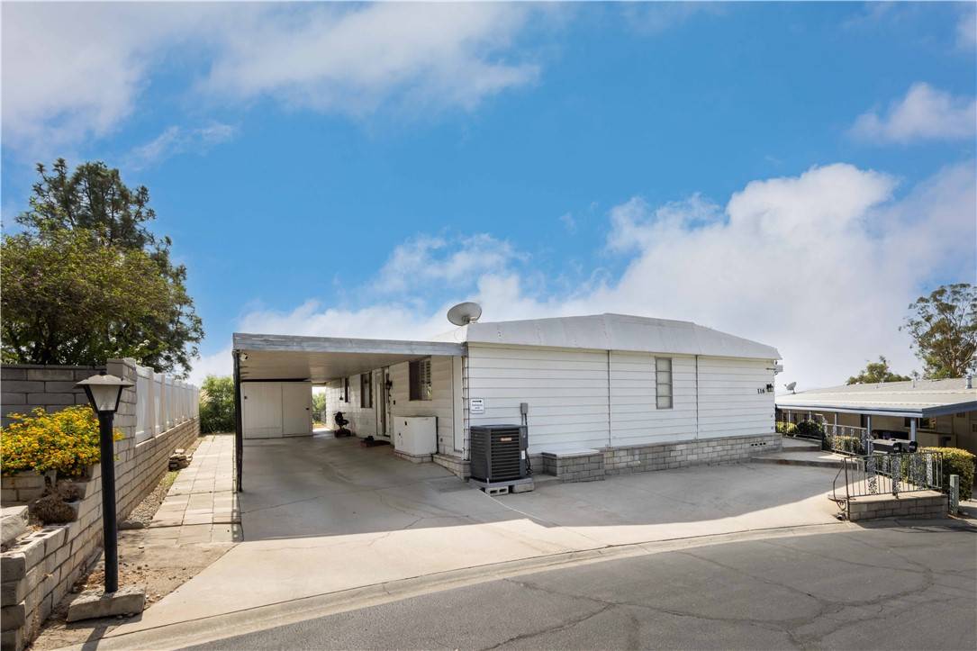 Highland, CA 92346,4040 E Piedmont DR #116