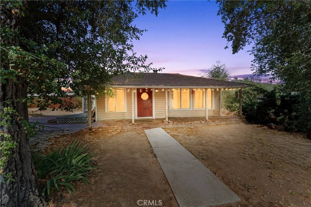 Banning, CA 92220,18604 Ellis DR