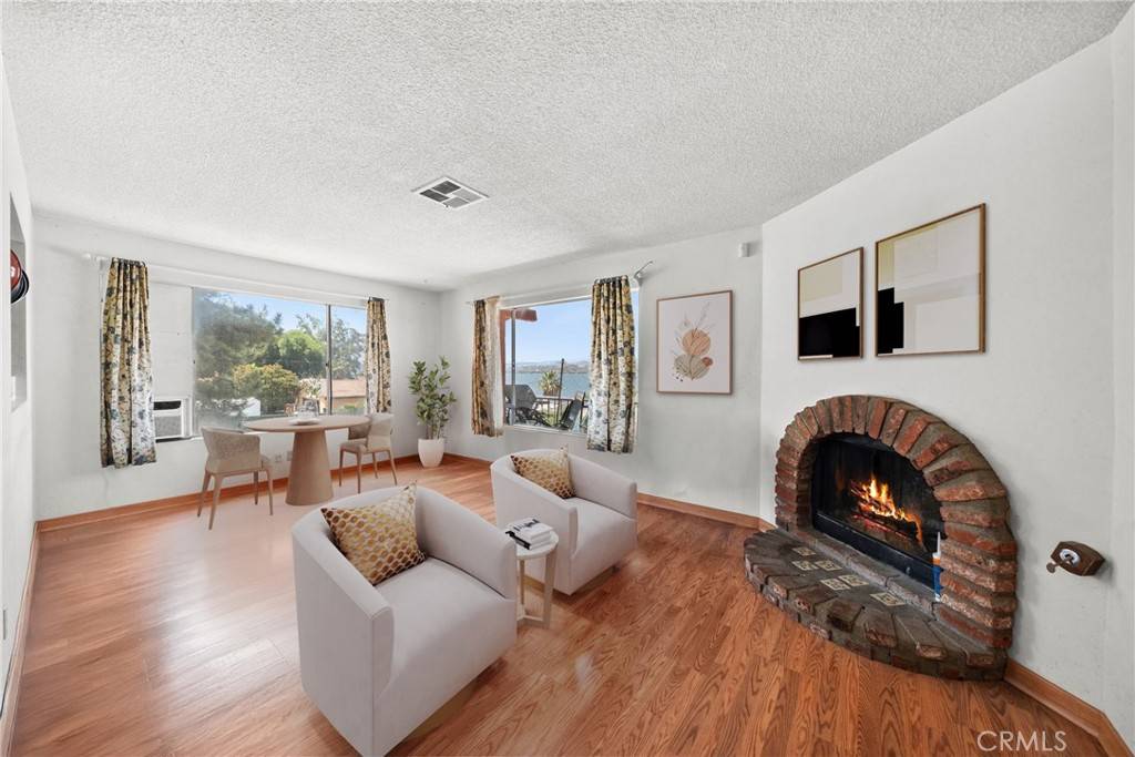 Lake Elsinore, CA 92530,17162 Grand AVE