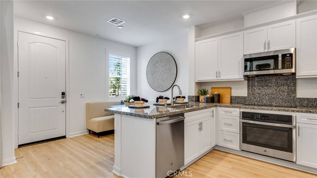 Ontario, CA 91762,2812 E Schumacher Paseo