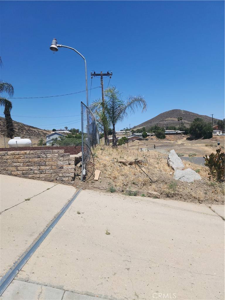 Menifee, CA 92587,28395 Connecticut DR