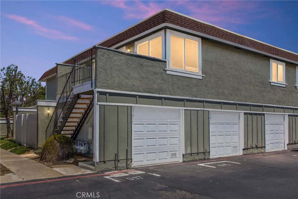 Mission Viejo, CA 92691,23017 Via Pimiento