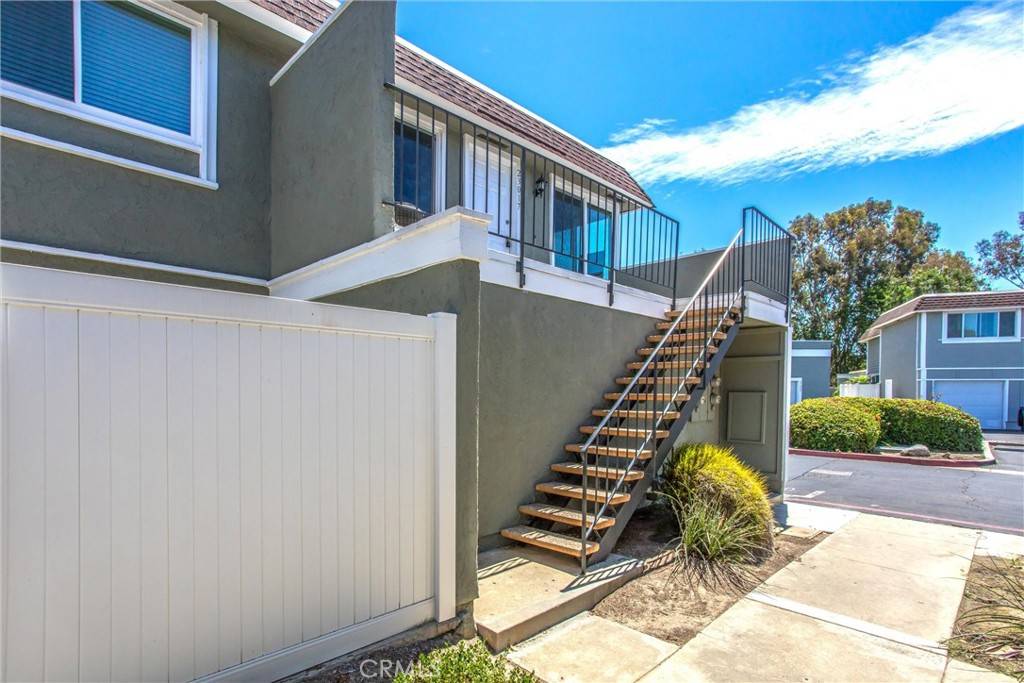 Mission Viejo, CA 92691,23017 Via Pimiento