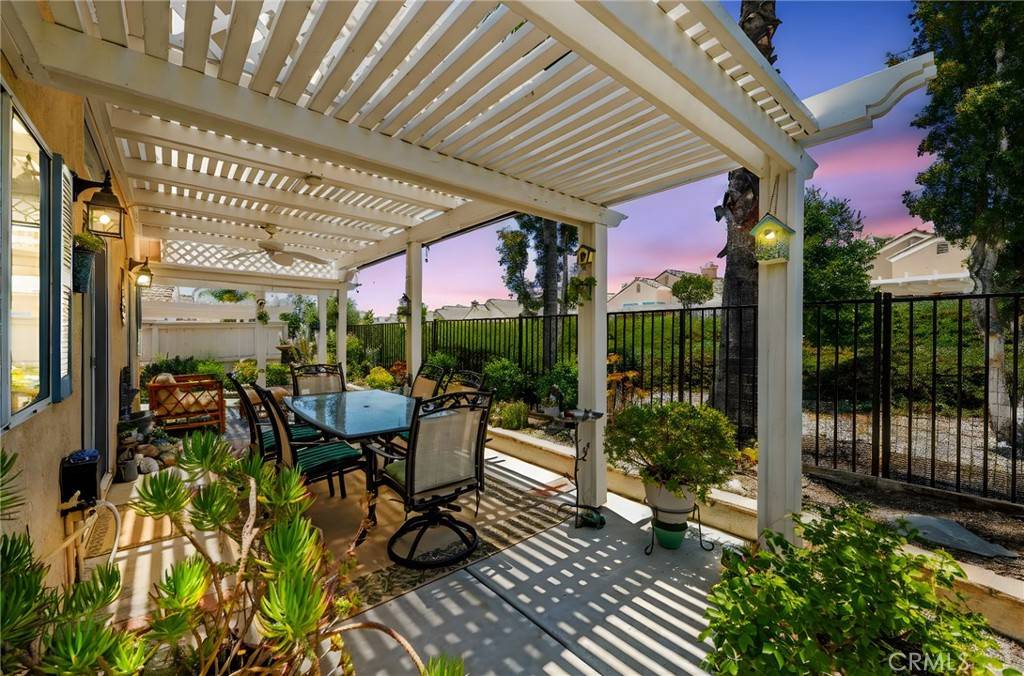 Murrieta, CA 92562,23974 Via Astuto