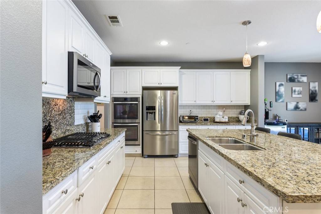 Winchester, CA 92596,31572 Via Del Paso