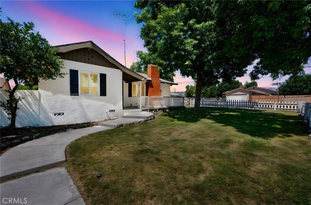 Hemet, CA 92543,880 E Wright ST
