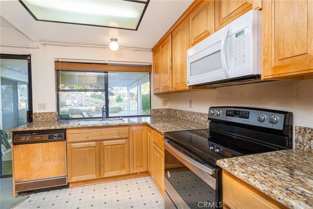 Jurupa Valley, CA 92509,5870 Winncliff DR