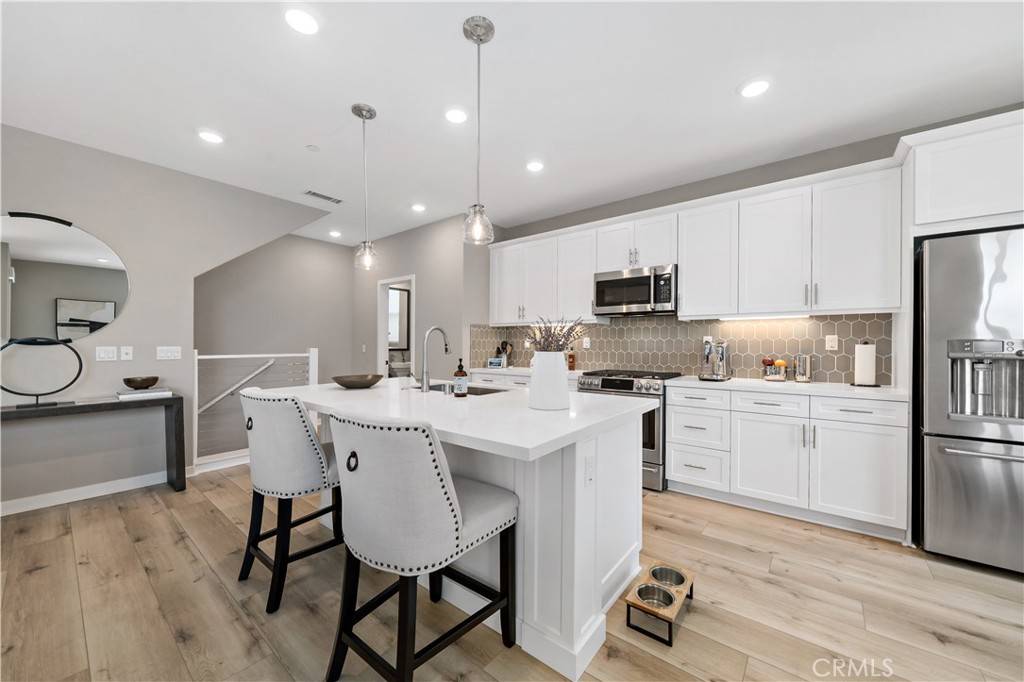 San Diego, CA 92108,2890 Via Alta PL