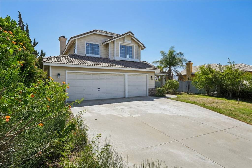 Banning, CA 92220,950 Starlight CT