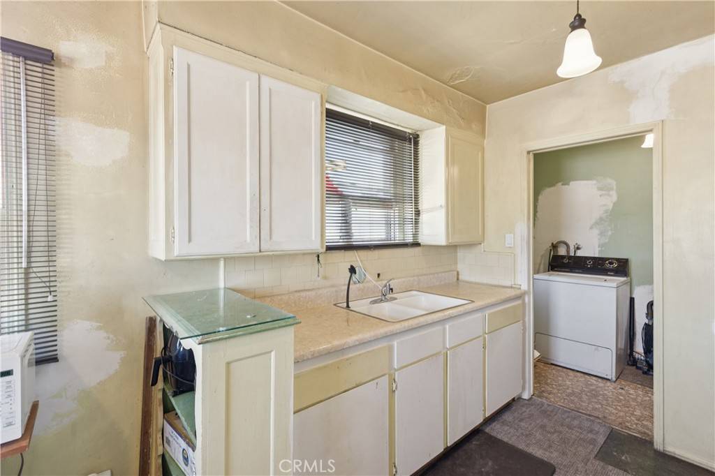 Torrance, CA 90504,2008 West 166th Street