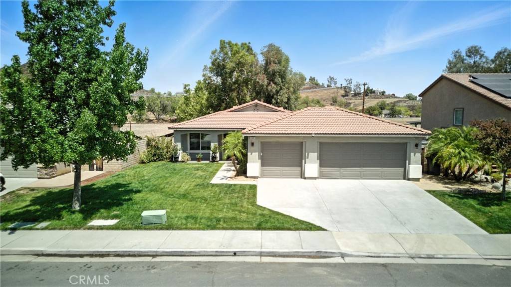 Menifee, CA 92587,23885 Cheyenne Canyon DR