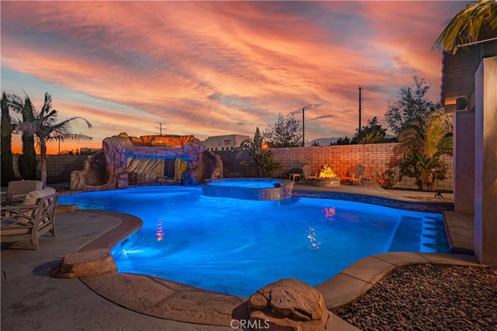 Jurupa Valley, CA 91752,11715 Periwinkle PL