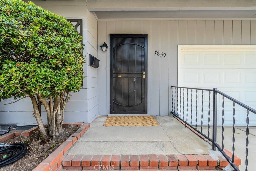 Riverside, CA 92504,7859 Sycamore AVE