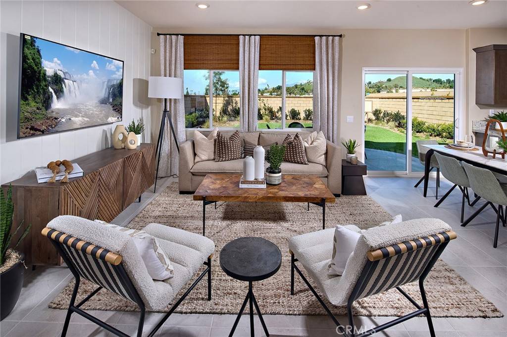 Jurupa Valley, CA 92509,8176 Perada ST