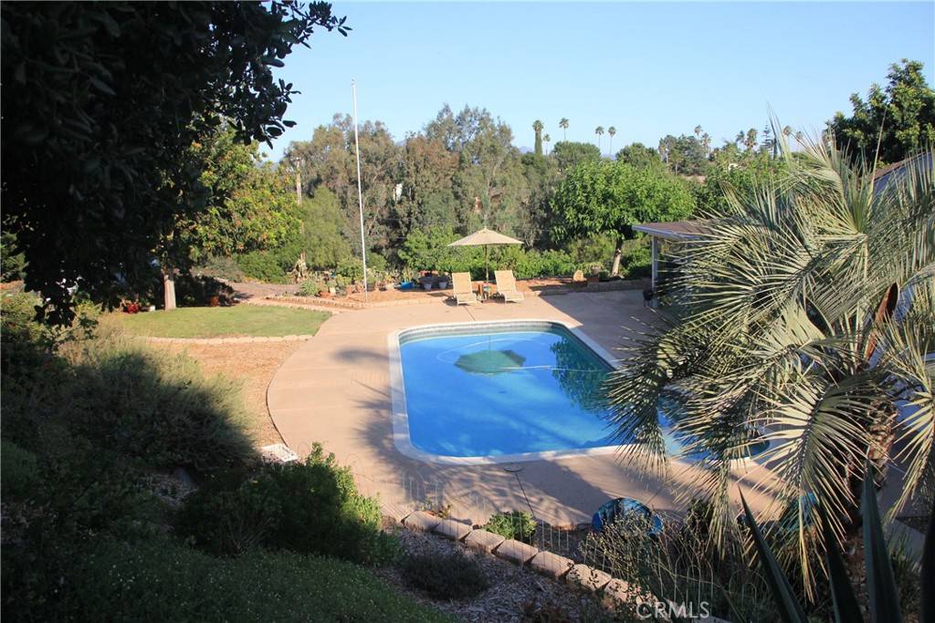 Escondido, CA 92029,520 Woodland Hills DR