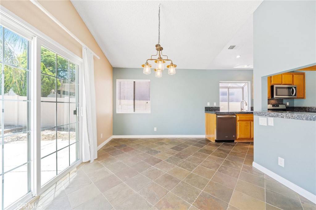 Menifee, CA 92584,29924 Camino Cristal