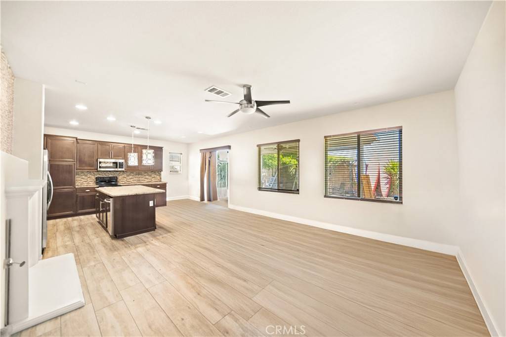 Murrieta, CA 92563,35799 Wolverine LN