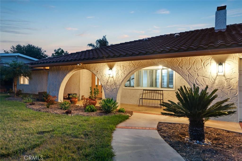 Escondido, CA 92025,1654 Palomino LN