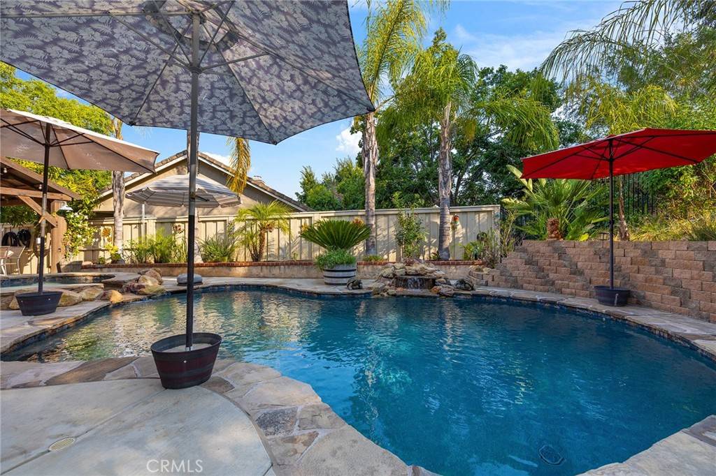Lake Elsinore, CA 92530,29465 Tours ST