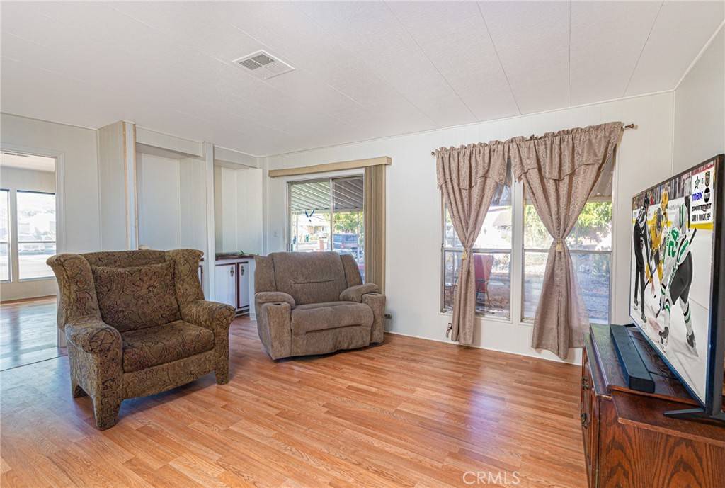Hemet, CA 92544,43703 Knight CT
