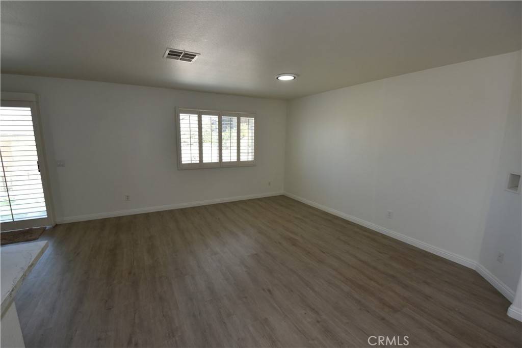 Lake Elsinore, CA 92530,29140 Ocotillo DR