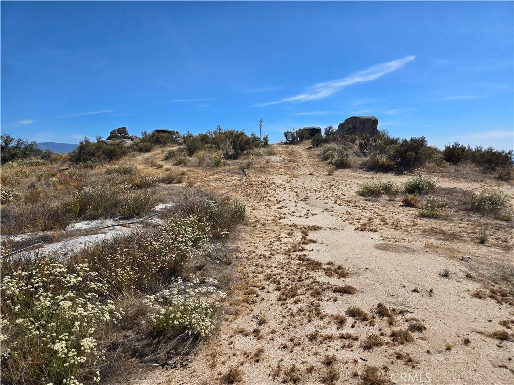 Aguanga, CA 92536,8 Centernnial ST
