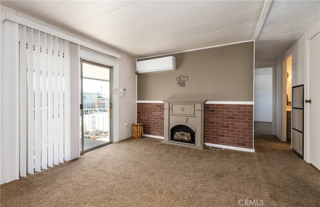 Hemet, CA 92543,332 N Lyon AVE #16