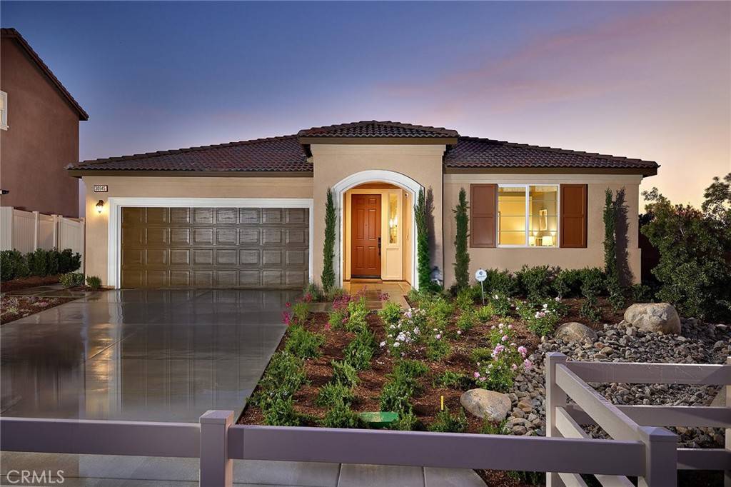 Highland, CA 92346,30933 Avenida Ramblas CT