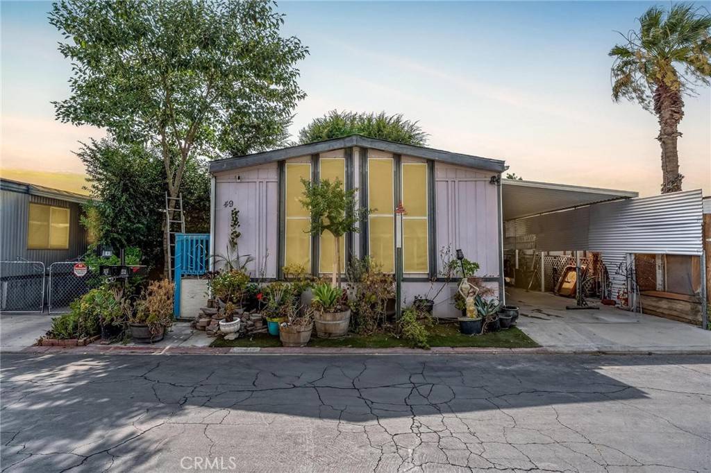 Hemet, CA 92543,1097 N State ST #49