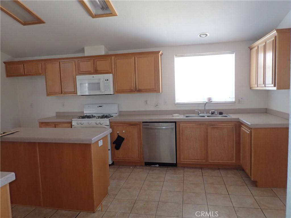 Menifee, CA 92586,27250 Murrieta RD #280