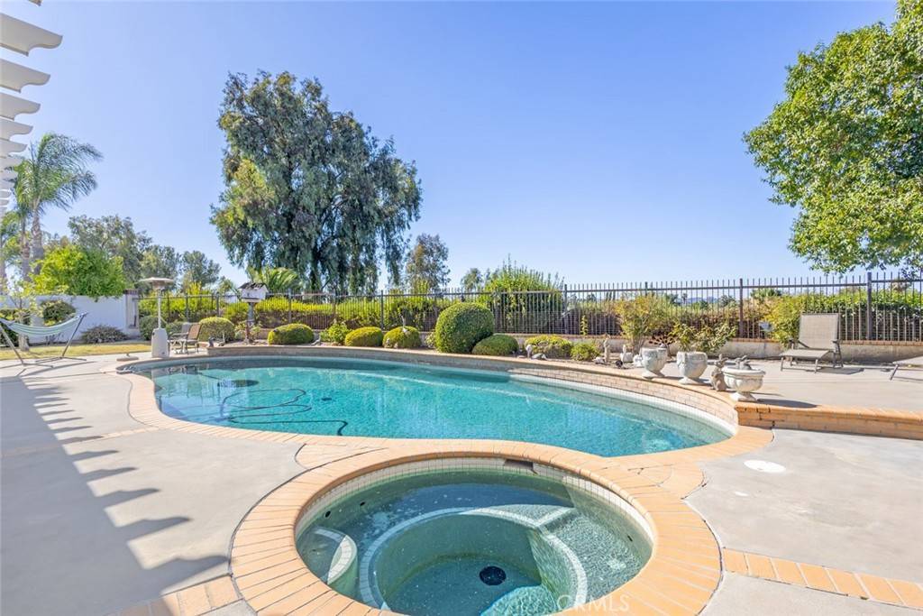 Temecula, CA 92591,29910 Corte Castille