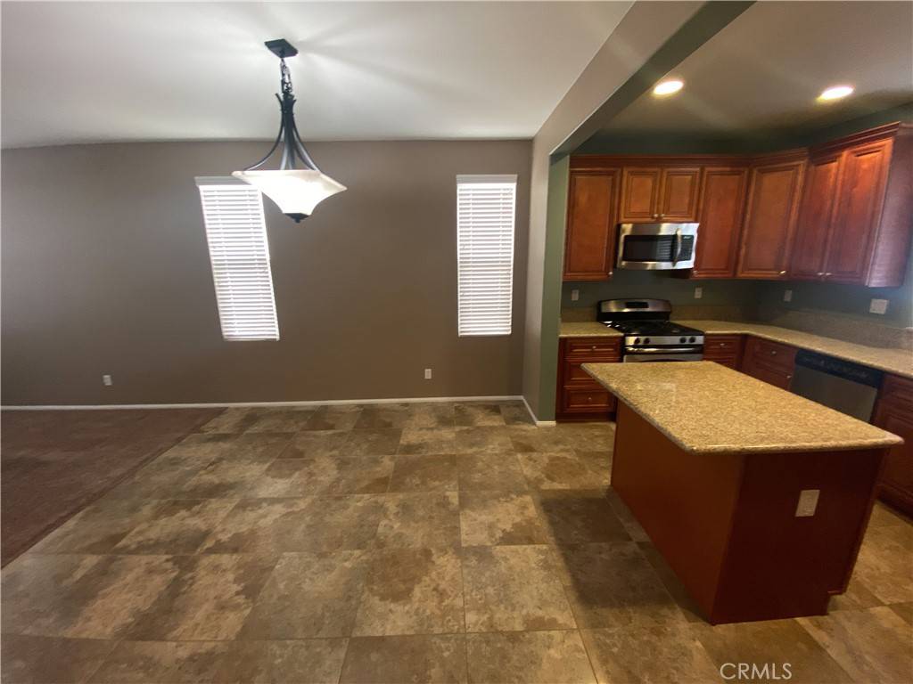 Temecula, CA 92592,31925 Red Pine WAY #77
