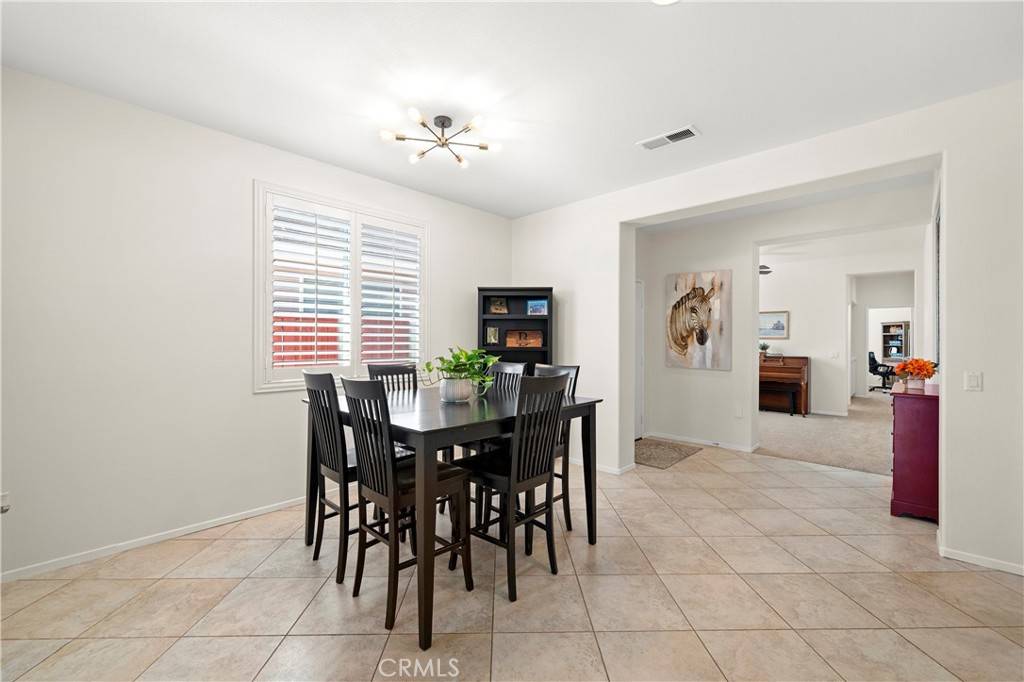 Hemet, CA 92545,212 Hoch Way